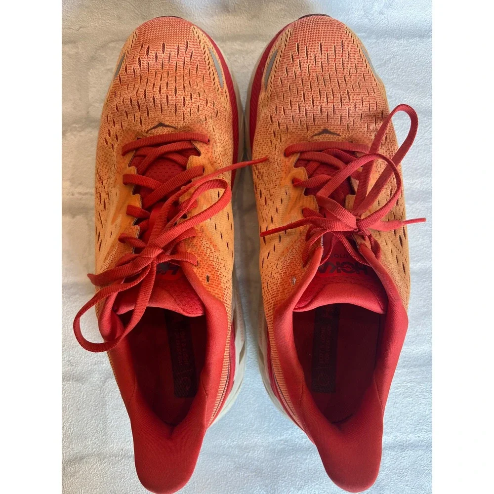 Hoka One One hoka one